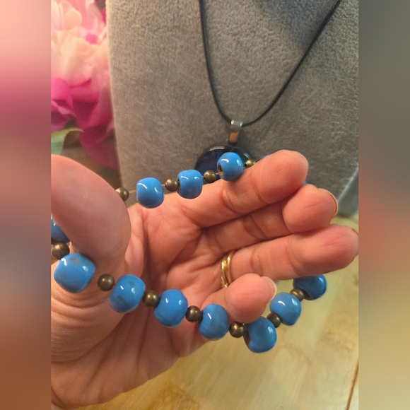 Blue Jewelry Set in Faux Leather Chord - Picture 5 of 6